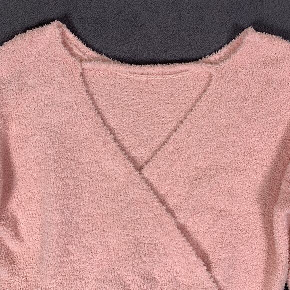 Hollister Sweater Womens Large Pink Fuzzy Soft Cutout Back Cozy Comfy Teddy Core - Picture 8 of 10